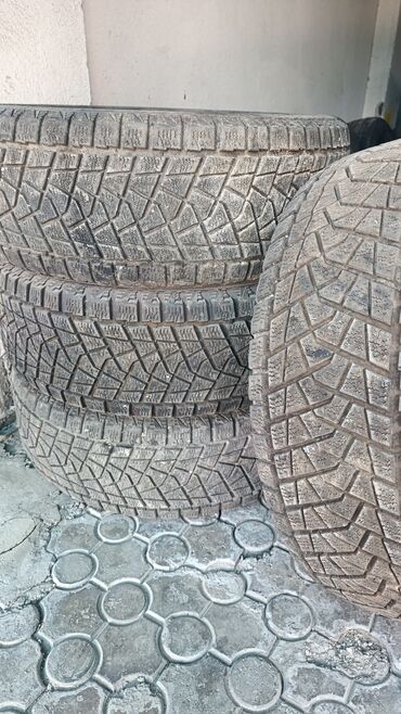 шины r16c: Шиналар 275 / 60 / R 18, Кыш, Колдонулган, Комплект, Жол тандабастар (АТ/МТ), Bridgestone