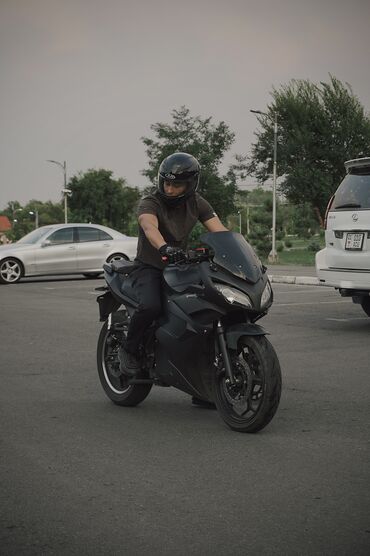 электромотоцикл бу купить: Электромотоцикл аналог Kawasaki!!!! 72V Корпус легкий, пластик с