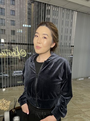 Макияж: На выпускной, Праздничный, Свадебный, Гипоаллергенные материалы, Консультация, Профессиональная косметика — 10