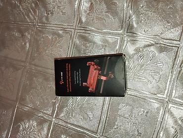 Salam yeni qutuda telefon tutacağı satılır qara rəng. skuter
