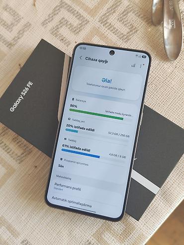 poco f7 pro irsad: Samsung Galaxy S26, 256 GB, rəng - Qara, Zəmanət — 4