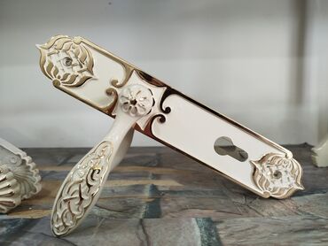 дверные замки в баку: Klassik dizaynlı dekorativ qapı dəstəyi - Material: metal əsaslı