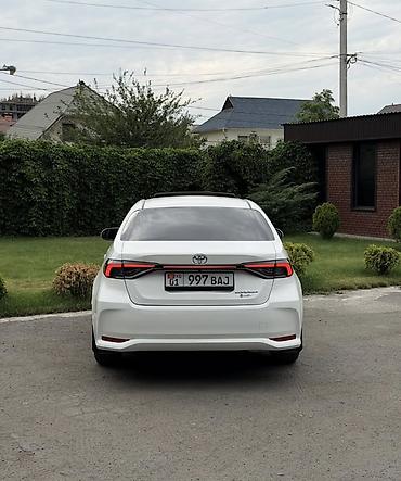 corolla 2022: Toyota Corolla: 2026 г., 1.8 л, Вариатор, Гибрид, Седан — 5
