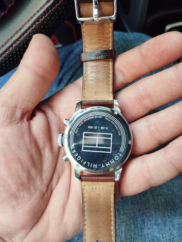a klass saatlar: Qol saatı, Tommy Hilfiger, rəng - Qəhvəyi