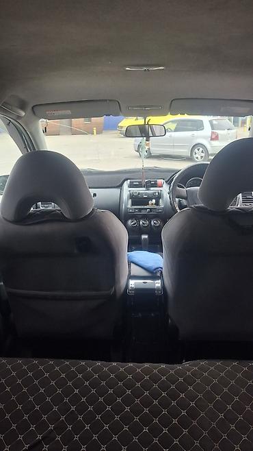 Honda: Honda Fit: 2003 г., 1.3 л, Вариатор, Бензин, Хэтчбэк — 5