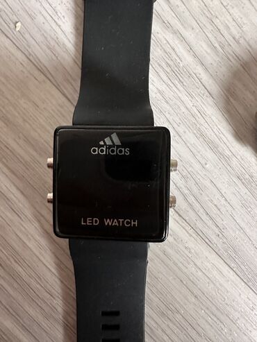 Продаю часы adidas led watch stainless steel back