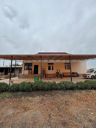 Продажа коттеджей и домов: 🏡 ПРОДАЕТСЯ БОЛЬШОЙ ДОМ 🏡 📍 Район: Сокулук 🛏 Комнат: 7 📐 Площадь — 2