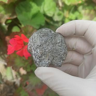 Dekorativ daşlar: Metal Tərkibli Təbii Daşların Satışı – Nadir Kolleksiya Nümunəsi 💎 Bu — 16