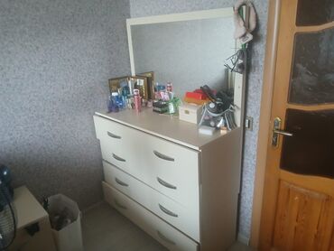 Dolablar: İşlənmiş, Kupe, 2 qapılı Düz dolab, Qarderob, paltar dolabı -da lalafo.az — 8 Dolablar: İşlənmiş, Kupe, 2 qapılı Düz dolab, Qarderob, paltar dolabı — 8