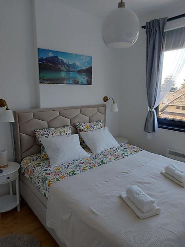 Stan na dan: Odmor na Zlatiboru, Nov apartman . Kategorisan 4**** Kiridžijska 33 — 8