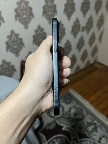 dubai version iphone: IPhone 15, 128 GB, Qara, Face ID — 8