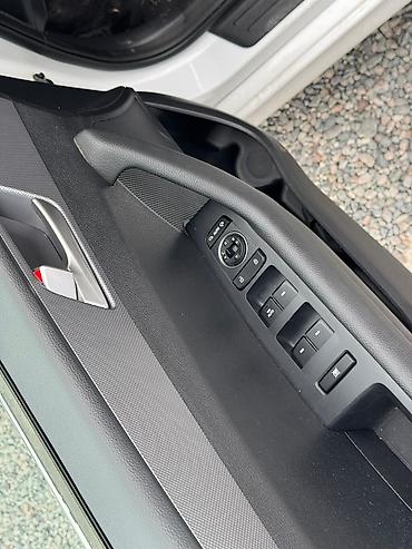 Hyundai: Hyundai Sonata: 2018 г., 2 л, Автомат, Бензин, Седан at lalafo.kg — 5 Hyundai: Hyundai Sonata: 2018 г., 2 л, Автомат, Бензин, Седан — 5