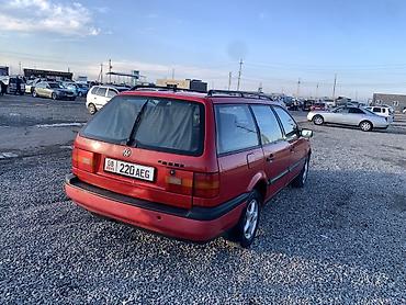 Volkswagen: Volkswagen Passat Variant: 1993 г., 1.8 л, Механика, Газ, Универсал — 6