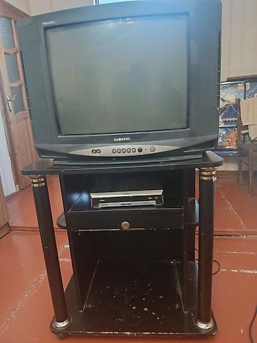 Samsung Televizor Komplekt: - Samsung CRT TV - Openbox peyk