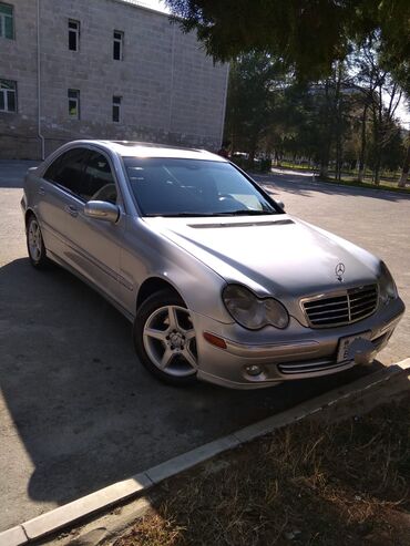 Mercedes-Benz: Mercedes-Benz 240: 2.4 l | 2005 il Sedan — 7