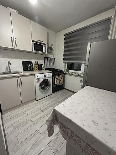 Батирлер: 2 бөлмө, 43 м², Бөкөнбаев/Үметалиев 104-серия, 2 кабат, Косметикалык оңдоо — 1