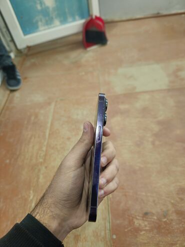 Apple iPhone: IPhone 14 Pro — 8