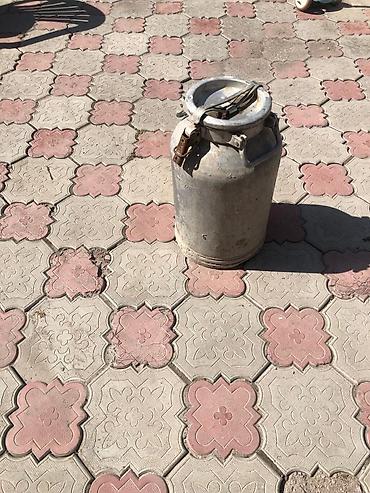 бидоны: Алюминиевый бидон / фляга для молока и воды (40 л) Описание: Продается — 2