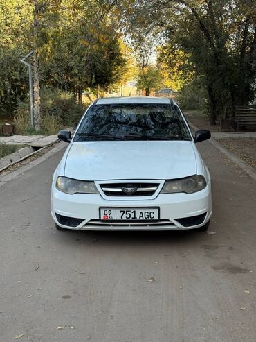 на панель в машину: Daewoo Nexia: 2010 г., 1.5 л, Механика, Бензин, Седан
