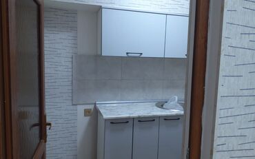 Uzunmüddətli kirayə evlər: KİRAYƏ VERİLİR :4 mərtəbəli fərdi yaşayış evi -Polis şöbəsinin — 3