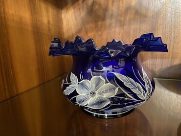 qax meyvə qurusu: Bir vaza, Bogem şüşəsi