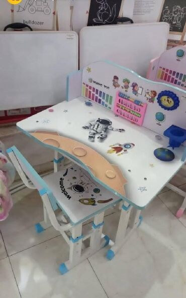 Uşaq masaları: Yeni, Oğlan və qız üçün, Yazı masası, Kvadrat masa, Stullar ilə, Türkiyə