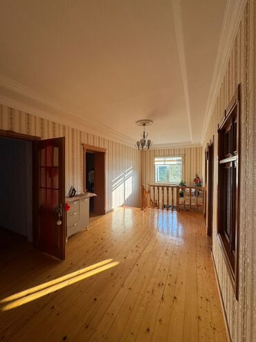 Həyət evləri və villaların satışı: 4 otaqlı, 220 kv. m, Kredit yoxdur, Orta təmir -da lalafo.az — 11 Həyət evləri və villaların satışı: 4 otaqlı, 220 kv. m, Kredit yoxdur, Orta təmir — 11