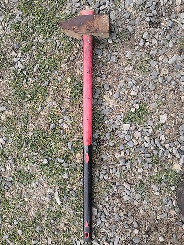 Кувалды: Кувалда с комбинированным бойком - Массивная стальная головка: одна — 1