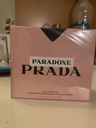 ženski kompleti sako i pantalone: Nov, original u celofanu parfem PRADA paradoxe 90 ml