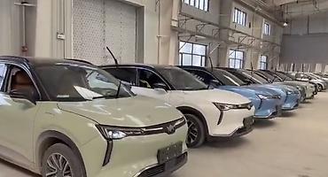 Jetour: Jetour : 2022 г., Электромобиль, Кроссовер — 12