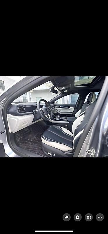 BYD: BYD Qin: 2022 г., 1.5 л, Гибрид, Седан — 9
