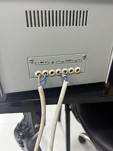 daş stekan: Unical SVC-3000VA – Avtomatik AC Gərginlik Tənzimləyicisi - Tip — 2