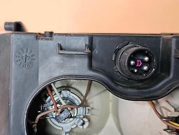 Передние фары: Передняя левая фара Audi 1998 г., Б/у, Оригинал — 8