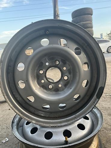 granta disk: Б/у Диск ВАЗ (LADA) R 14, 4 Болтов — 1