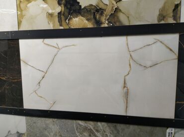 islenmis metlaq: Böyük ölçülü keramika mərmər effektli plitə - Material: cilalı