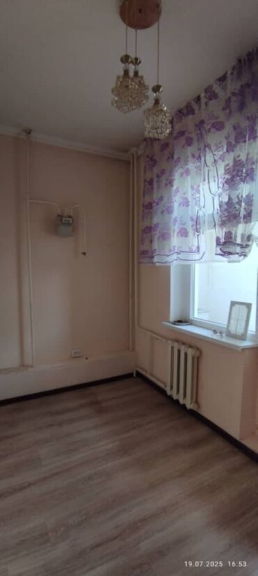 срочная продажа авто бишкек: 1 комната, 36 м², 106 серия, 7 этаж, Косметический ремонт