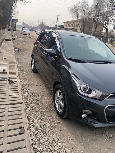 шевя: Chevrolet Spark: 2017 г., 1 л, Автомат, Бензин, Хэтчбэк — 2