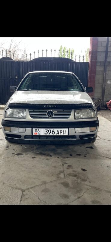 ауди 3 седан: Volkswagen Vento: 1993 г., 1.8 л, Механика, Бензин, Седан