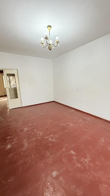 прадаю кв: 1 комната, 36 м², 105 серия, 1 этаж, Требуется ремонт — 1