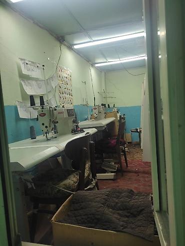 Продажа коттеджей и домов: 🏡 Продаю! участок с бизнесом 2,18 соток р/н Ош базар 📍 Рядом с улицами — 4