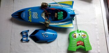 lc waikiki torbice za devojcice: Na daljinski gliser Super boat 34 cm. sa original daljincem punjivom