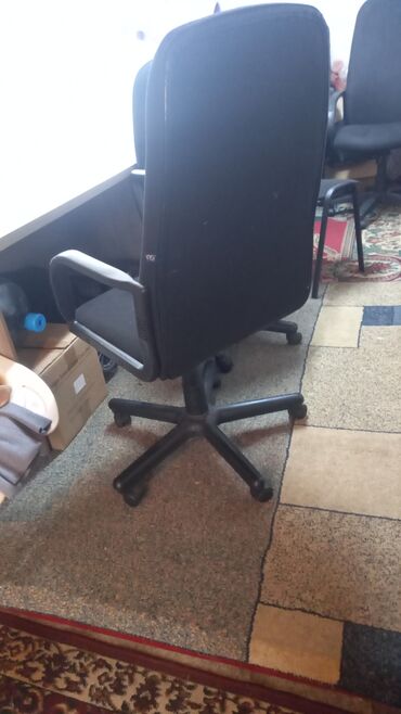 большие столы для работ: Кресло-качалка, Офисное, Б/у