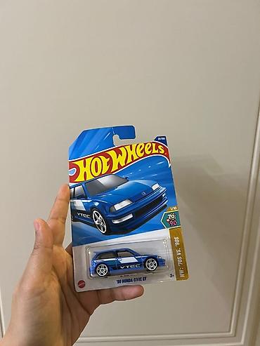 hot wheels formula 1: Hot Wheels die-cast kolleksiya maşınları – 1:64 miqyas Dəst tərkibi — 2