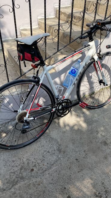 velosiped trek: İşlənmiş Şəhər velosipedi Trek, 28", Ünvandan götürmə