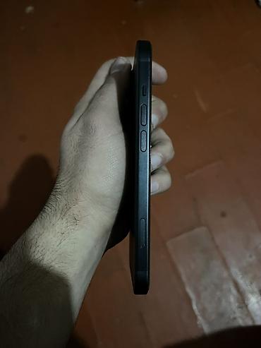 iphone 14 telefon: IPhone 14, Qara — 2