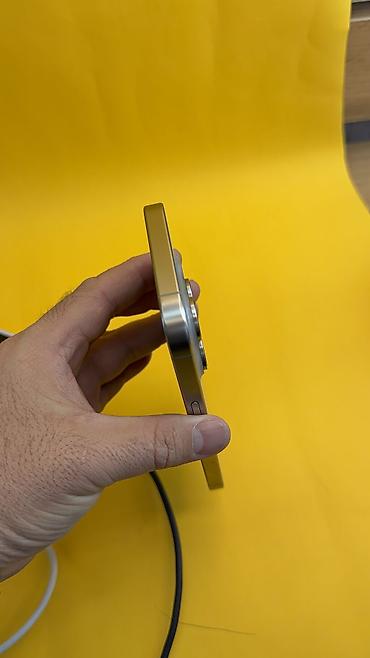 Apple iPhone: IPhone 15 Pro, Б/у, 256 ГБ, 87 % — 12