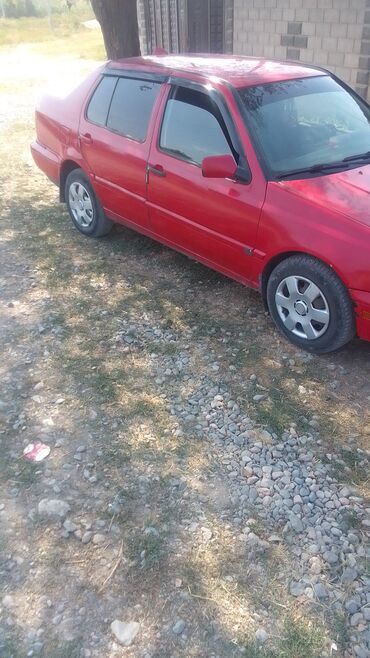 электронный мотоциклы: Volkswagen Vento: 1997 г., 0.2 л, Механика, Бензин, Седан