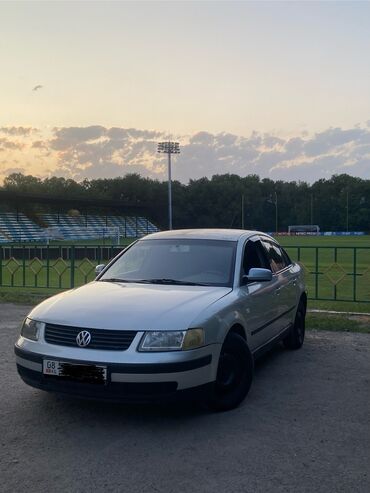 донголок алмашам: Volkswagen Passat: 2000 г., 1.6 л, Механика, Бензин, Седан