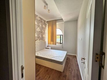 Uzunmüddətli kirayə mənzillər: Mənzil kirayə verilir tam əşyalı. Bulvarda yerləşir. 10.2 mərtəbə. 2 — 13