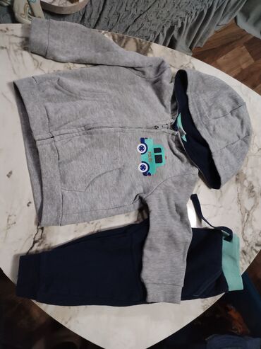 Paketi dečije odeće: Paket: Pantalone, Jakne, Košulje, Za dečake — 69